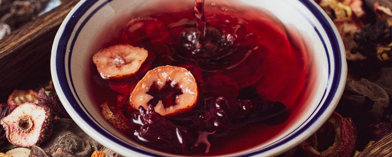 山楂干泡水前需要炒吗 山楂干泡水好还是煮水好