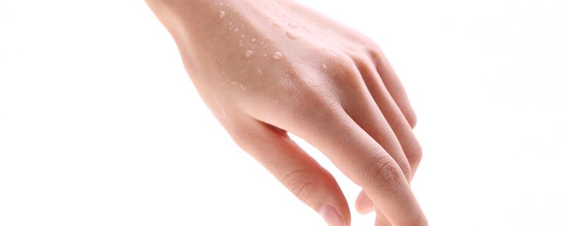 开水烫了没破很疼很热怎么办 开水烫伤处理小妙招