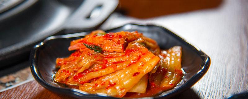 泡菜放在常温还是冷藏 泡菜要用石头压着吗