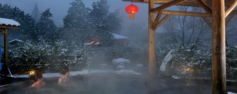 泡温泉怎样避免妇科病 泡温泉容易得妇科病吗