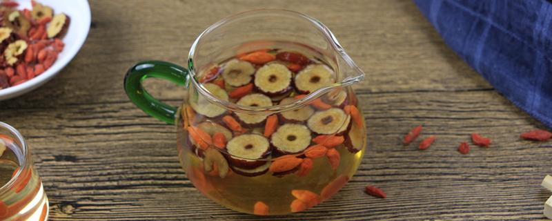 枸杞红枣泡水可以加红糖吗 红枣枸杞红糖水的功效