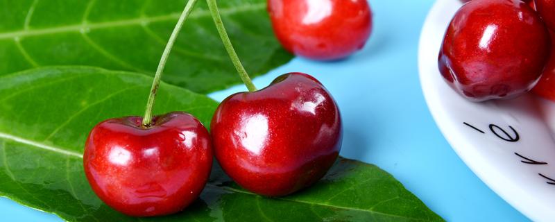车厘子和草莓可以一起吃吗 车厘子和什么水果相克